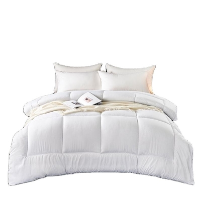 Niveau maternel et infantile Couette d'été fraîche sans tache remplie à 100% de soie faite à la main pour l'hiver