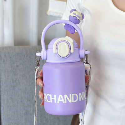Cadeau d'employé Coupe portable en acier inoxydable avec dessin animé de poupée mignonne et matériau