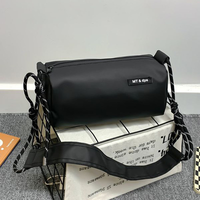 Sac à main neutre et polyvalent idéal pour les cadeaux d'anniversaire des employés