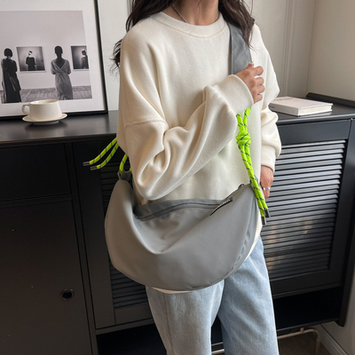 Techniques d'impression pour les graphiques UV imprimé sac à épaule de sport à la mode