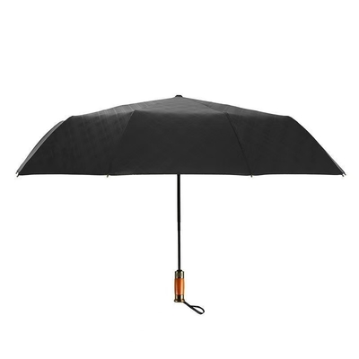 Four Piece Travel Set pour la fête des pères, avec parapluie, sac à main et serviette.