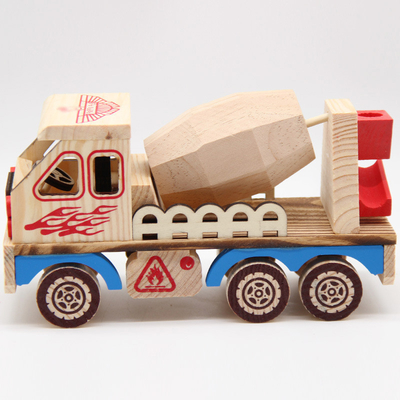 Modèle de voiture à nageoires en bois, idéal pour la décoration de la maison et l'occasion de Thanksgiving.