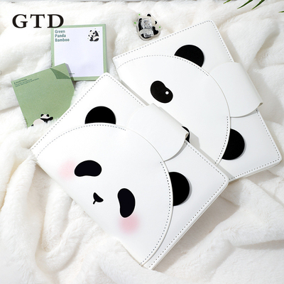 Superbe bande dessinée de Panda, livre d'apprentissage à la main, vérifier dans un carnet, parfait pour l'occasion de l'année.