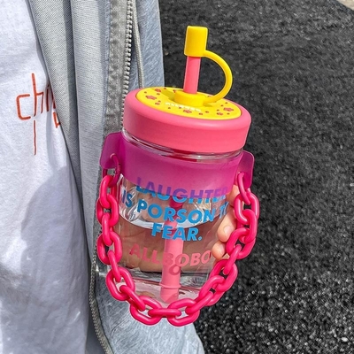 Offre d'employé d'agence de voyages Design de tasse d'eau haute esthétique avec paille et logo du client