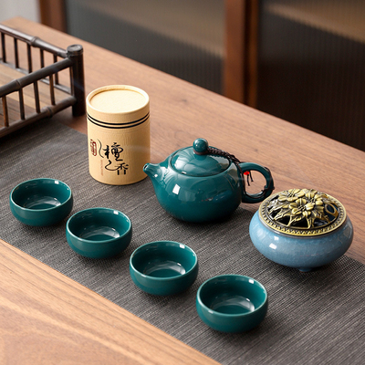 Élégante boîte de thé chinoise Celadon Shih Tzu Pot avec 4 tasses et brûleur d'encens en bois de santal