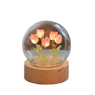 L'occasion de la remise des diplômes Tulip Night Light Material Pack pour le festival du 8 mars