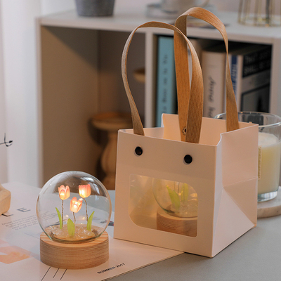 L'occasion de la remise des diplômes Tulip Night Light Material Pack pour le festival du 8 mars