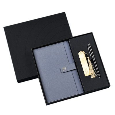 A5 Notebook Bookmark Signature Pen Set Logo personnalisé Box cadeau d'affaires pour les sports et les jeux