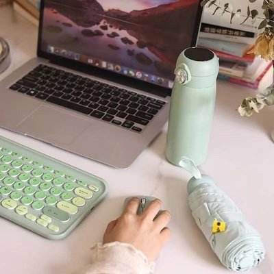 Petit fruit frais vert clavier sans fil souris température verre parapluie ensemble parfait