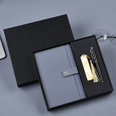 A5 Notebook Bookmark Signature Pen Set Logo personnalisé Box cadeau d'affaires pour les sports et les jeux