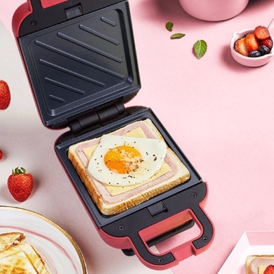 Machine à manger légère pour les matins occupés Mini sandwich machine à petit-déjeuner et plus