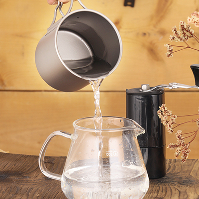 Coupe en titane portable imprimée sur écran de soie 350 ml pour le camping et les activités de plein air