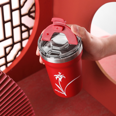Une tasse isolante en acier inoxydable Xuancao 304 parfaite pour la fête du mois d'avril.