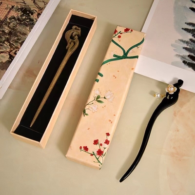 L'occasion de la fête des fous d'avril épingle à cheveux traditionnelle de bois de santal rouge pour produits de bureau