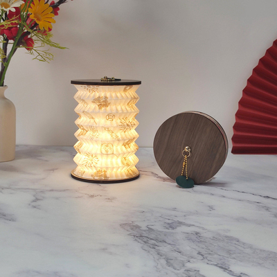 Découvrez la beauté des lanternes chinoises avec notre lampe à accordéon pliable