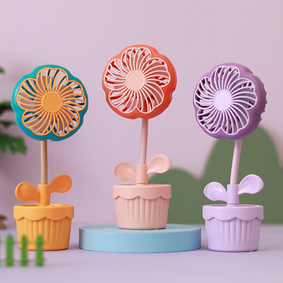 Produits de bureau Ventilateur de plante en pot rechargeable en design de fleurs de dessins animés mignons pour l'été