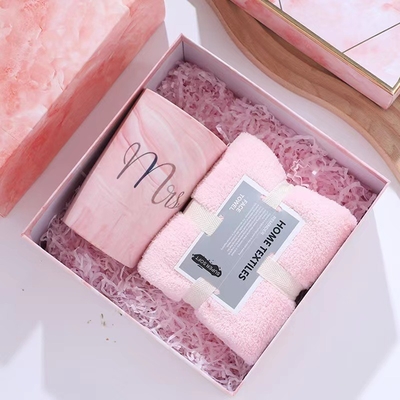 Banque cadeau de salon de beauté d'impression UV pour la fête des mères Relations avec les anciens élèves / réunions de classe