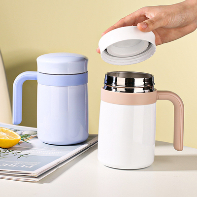 Écrans de soie imprimés séparation du thé et de l'eau tasse isolée 500 ml occasion de la Saint-Valentin