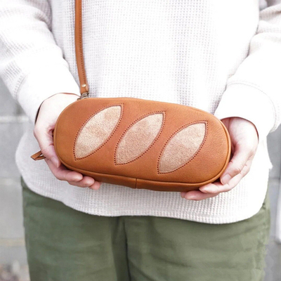 Journée du fou de texture maquillage sac de rangement mignon petit pain sac crossbody pour les activités