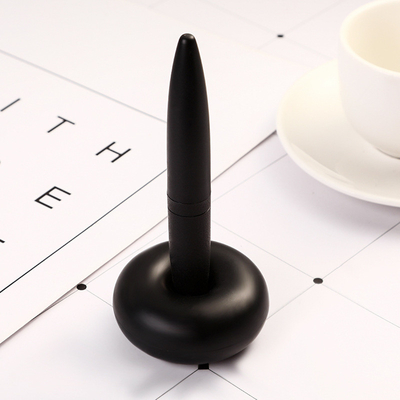 Des stylos à bille en métal à logo personnalisé, des stylos publicitaires à lévitation magnétique pour cadeaux de remise de diplômes