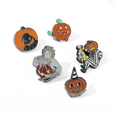 Emblème d'épingle en lapel métallique d'animation personnalisé avec collection d'émail doux et dur