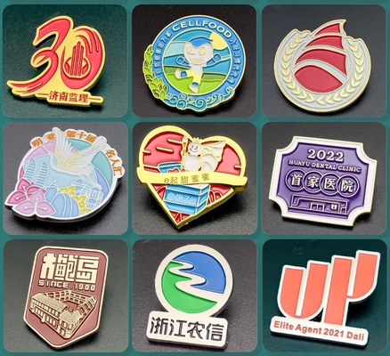 Emblème d'épingle en lapel métallique d'animation personnalisé avec collection d'émail doux et dur