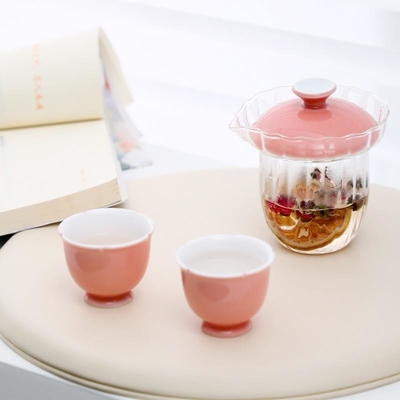 Hôtel et Resort Sakura Set de thé de verre rose pour voyager Sac de thé portable Un pot Deux tasses Cadeaux de souvenir du jour de la déesse