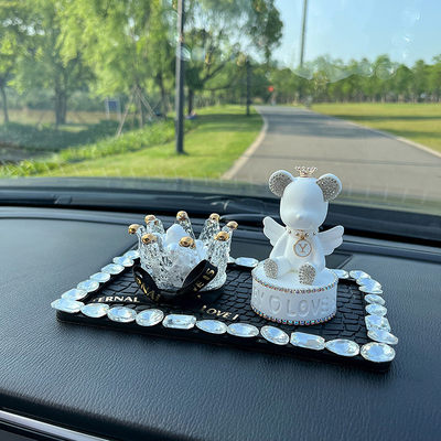 Faveurs de mariage Cadeaux de fête de mariée Petit ours Déodorant Aromathérapie Décoration de voiture
