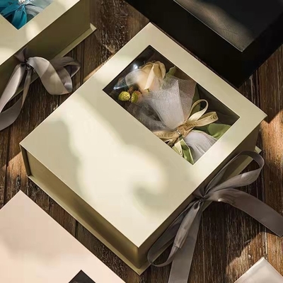 Boîte cadeau avec bouquet de œillets Le cadeau parfait pour les enseignantes et les mères pour leur jour spécial