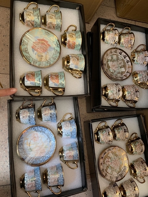 Ensemble en céramique imprimé sur écran de soie de style européen avec tasse de café et plateau plaqué d'or