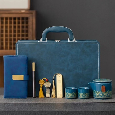 La boîte à cadeaux en cuir en céramique pour la fête des fous
