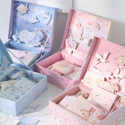 Boîte cadeau 3D de dessins animés bleus Idéal pour les prix des étudiants et cadeaux avec un design mignon