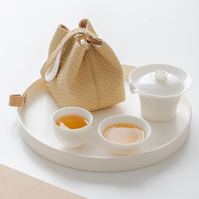 Ensemble de thé en feuille de banane en porcelaine blanche personnalisable, parfait pour le jour des fous d'avril