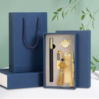 Relations avec les anciens élèves et réunions de classe Boîte cadeau culturelle classique avec stylo en bois