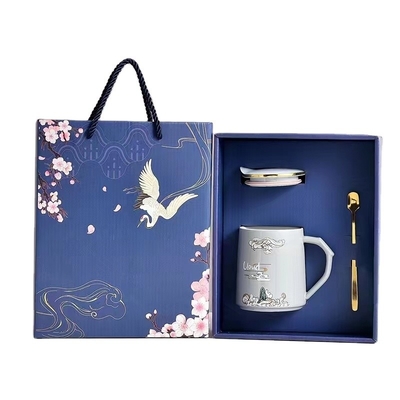 Un ensemble de tasses-cadeaux créatives avec le logo du client pour des promotions personnalisées