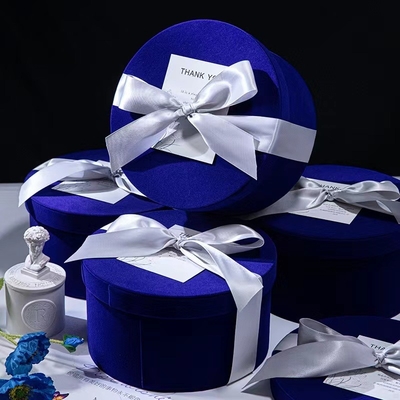 Técniques d'impression sur écran de soie Ensemble de cadeaux en velours de luxe pour l'anniversaire de son petit ami