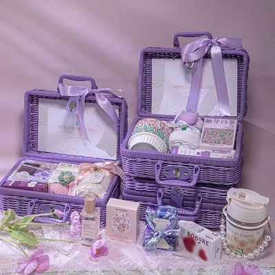 Panier de pique-nique violet avancé idéal pour les activités et les cadeaux d'anniversaire des femmes