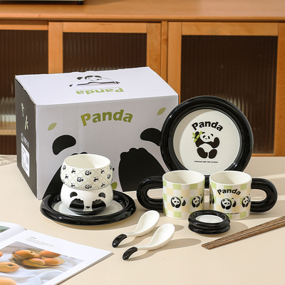 Améliorez votre expérience de restauration à l'hôtel et au complexe avec l'ensemble de boîtes cadeaux en céramique Panda Cub