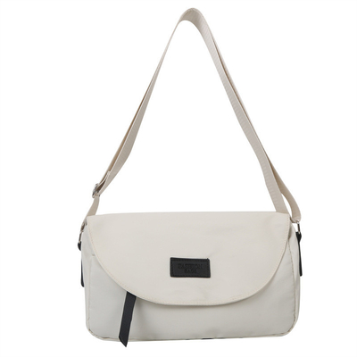 Logo du client Sac de voyageur à la mode Couleur solide Sac transversale simple Cadeau d'employé