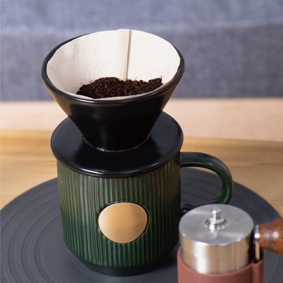 Cadeau d'affaires boîte de poche avec broyeur de haricots tasse de filtre en céramique et tasse de café en céramique