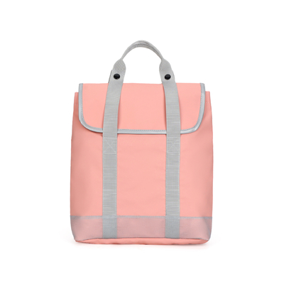 Un sac à dos coloré, de grande capacité et un design minimaliste