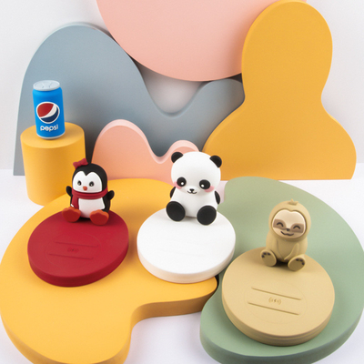 15W Animal en caoutchouc doux Koala Porteur de téléphone Chargement sans fil pour l'occasion de la remise des diplômes