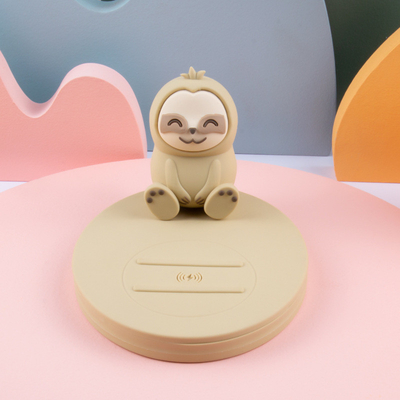 15W Animal en caoutchouc doux Koala Porteur de téléphone Chargement sans fil pour l'occasion de la remise des diplômes