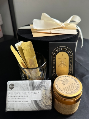 Des cadeaux exquis et créatifs pour les demoiselles d'honneur pour les invités Produits de bureau roses ronds 2024