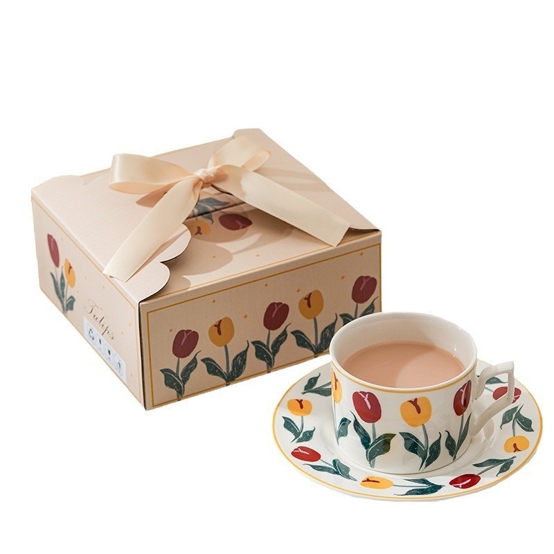 Cadeau de la fête des mères Set de tasses et de assiettes à la tulipe dessinées à la main avec une grande valeur esthétique