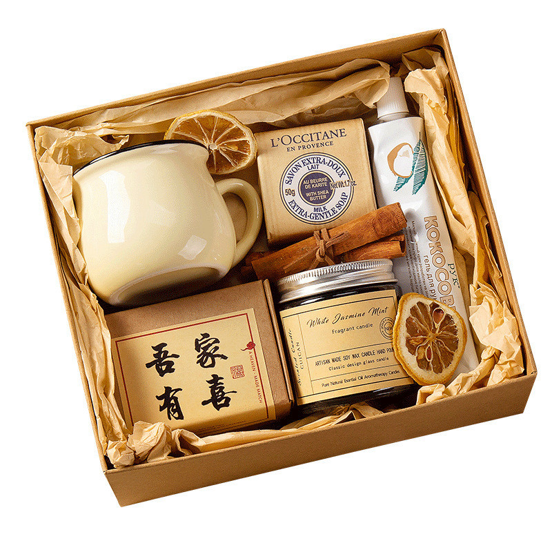 Boîte à cadeaux à gestes à la main de style forestier Nouveauté cadeaux pour demoiselles d'honneur et le marié