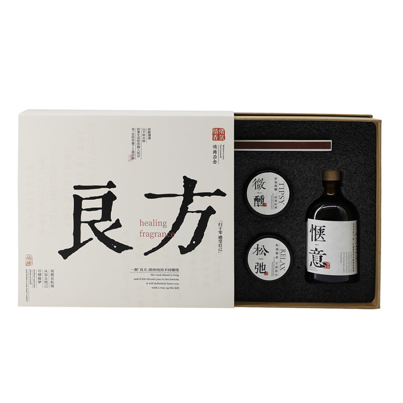 Boîte cadeau à bougies de style national 4 bougies parfumées allumette d'huile essentielle et bâton de fibre