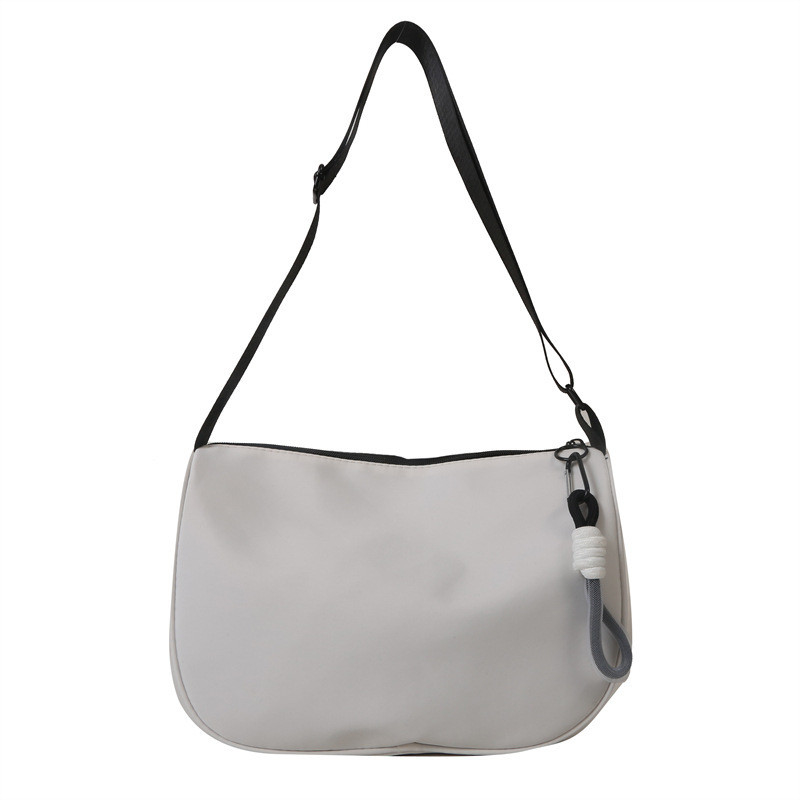 Un sac de grande capacité à la mode, idéal pour les mariages et les événements spéciaux comme la déesse Da.