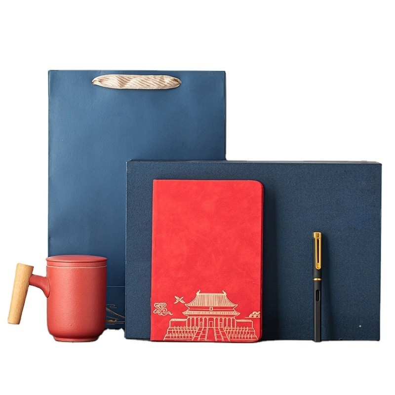 Nouveauté Cadeaux Ceinture en céramique Tisane filtrée Separation de tasse de bureau Commercial Set cadeau tasse de poignée en bois