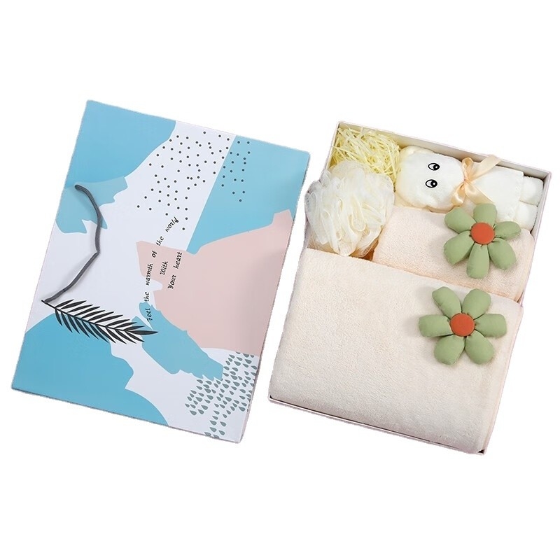 Logo personnalisable Petite boîte cadeau à serviettes fraîches pour le festival de la déesse du 8 mars